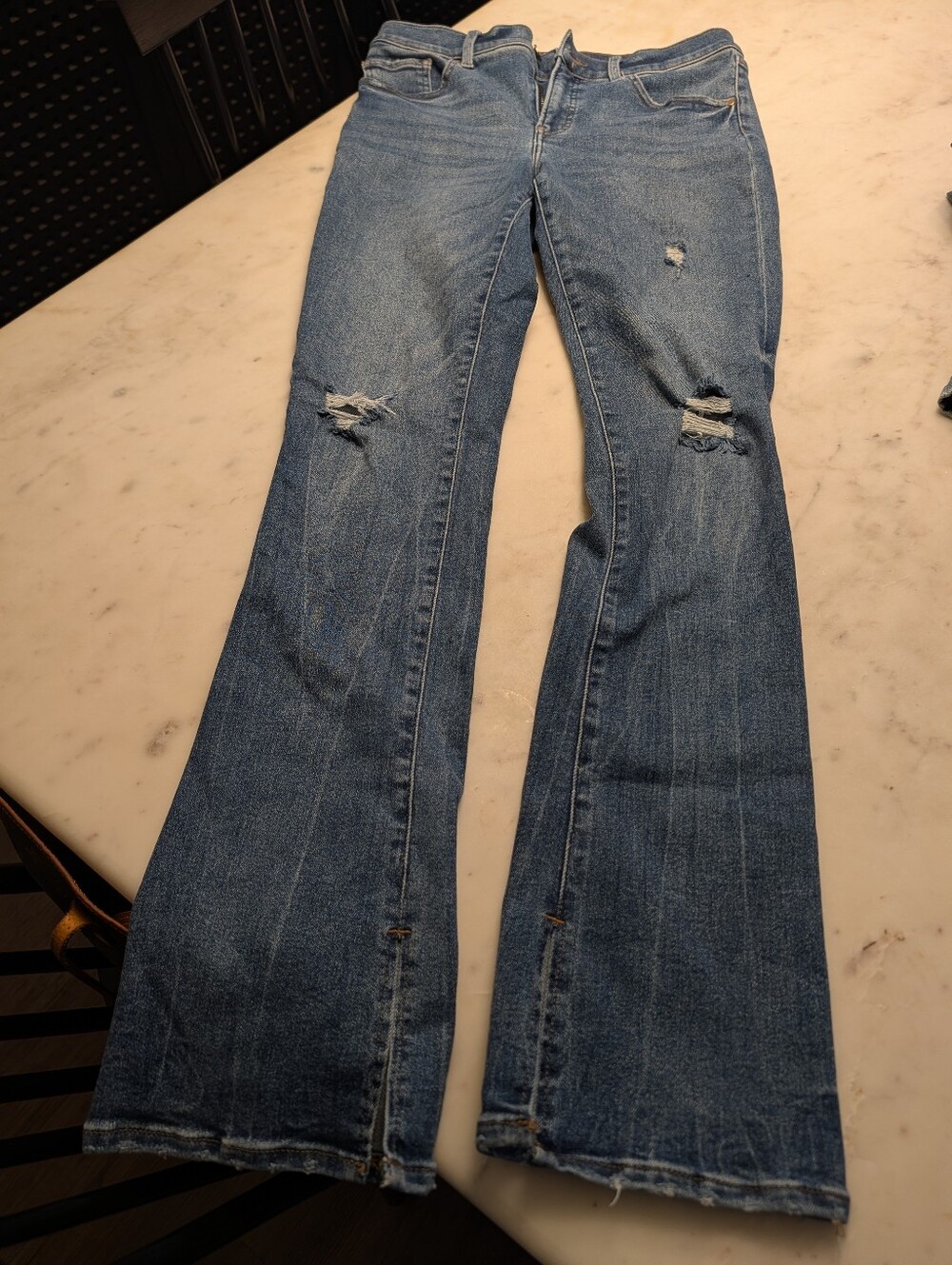 Express Skyscraper Midrise Women’s Blue Distressed Flare Jeans Size 8